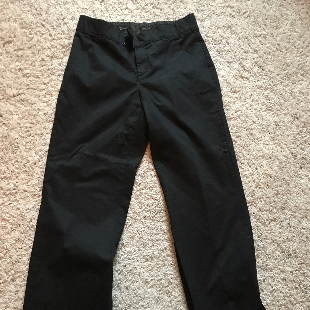 Ladies Black Lee  No Gap Waistband slacks Size 6 medium